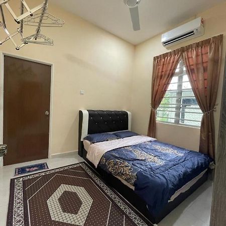 D'Paya Homestay 바촉 외부 사진