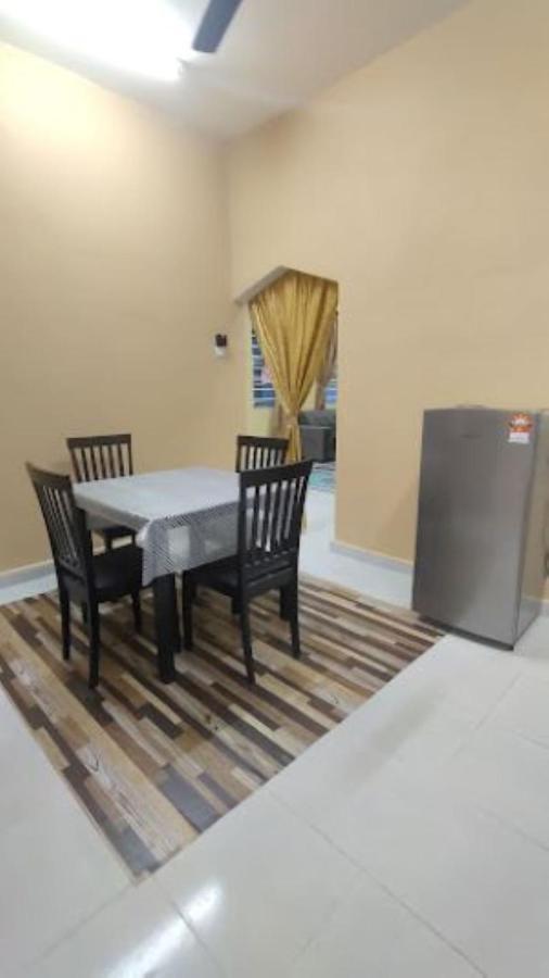 D'Paya Homestay 바촉 외부 사진